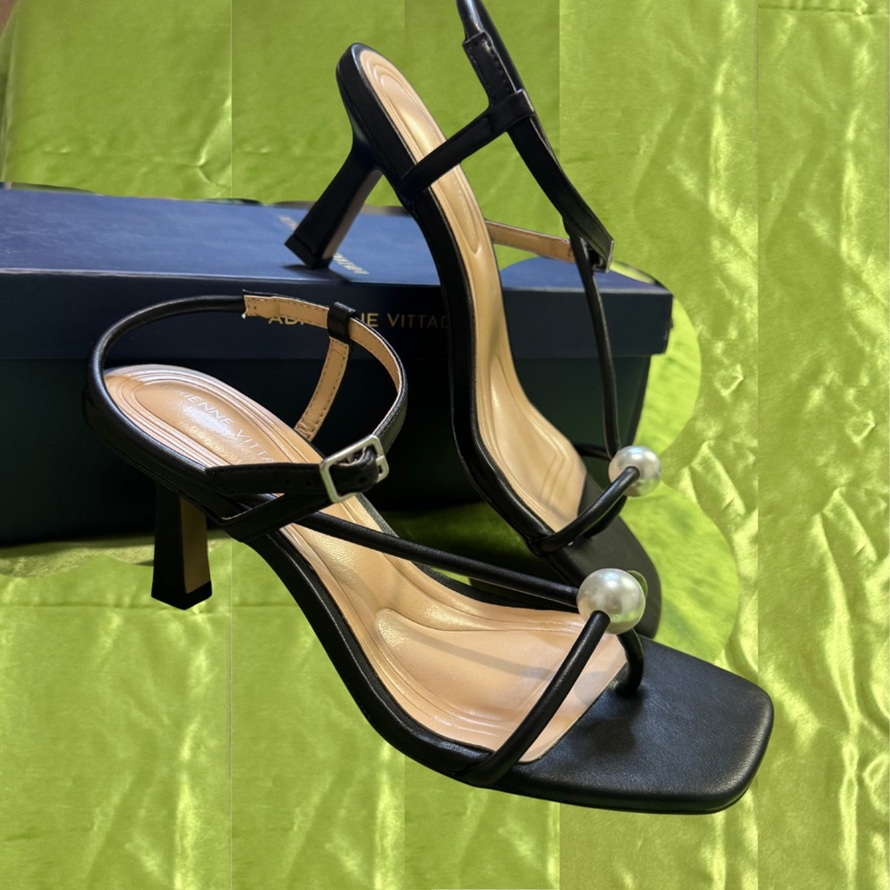 Adrienne Vittadini Black Strappy Heels with Pearl Detail size 7 M